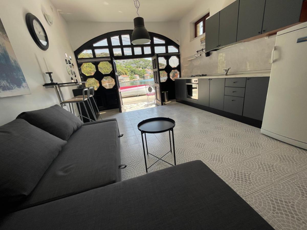 Apartmani Pulic Senj  Exteriör bild