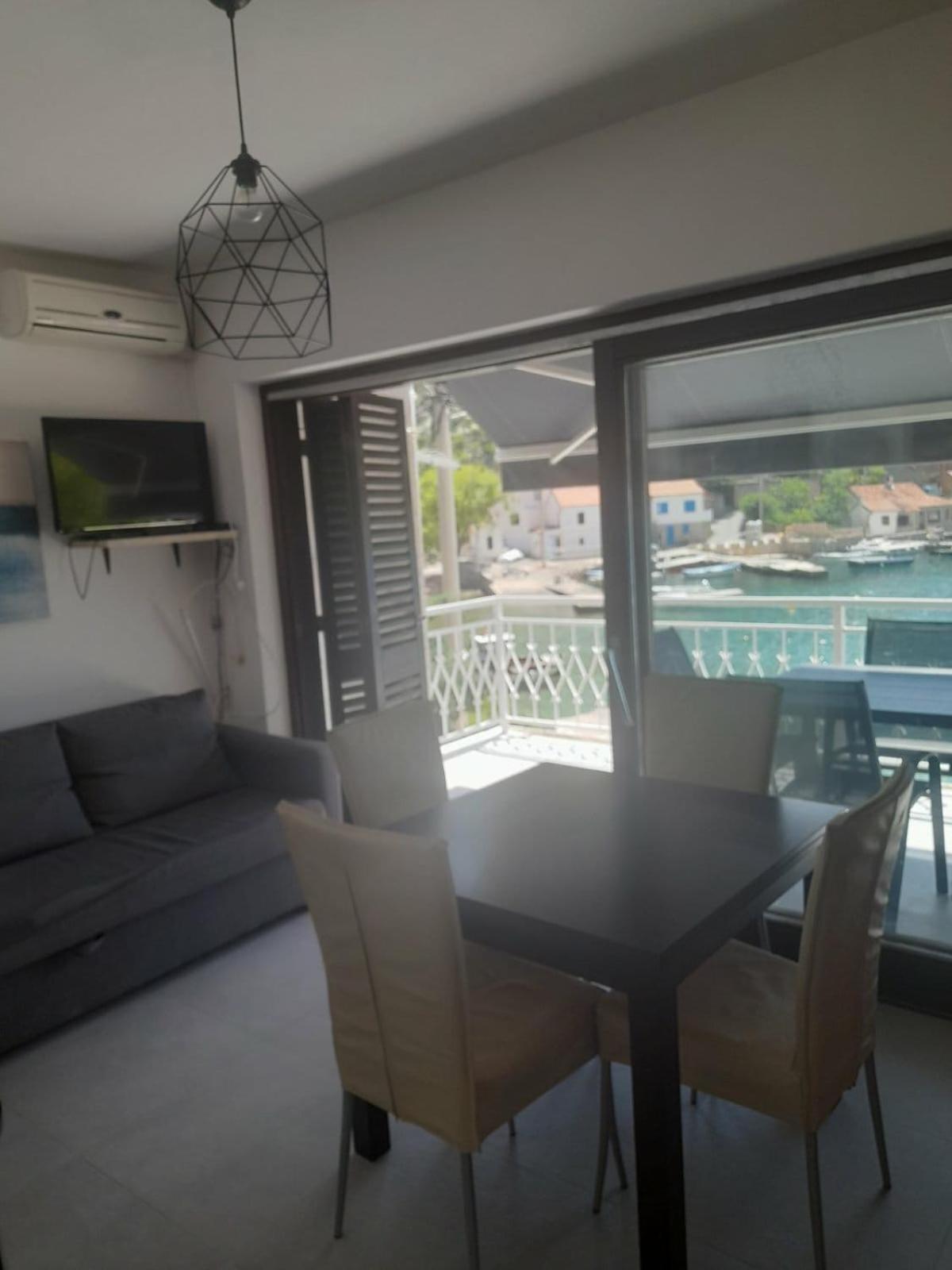 Apartmani Pulic Senj  Exteriör bild