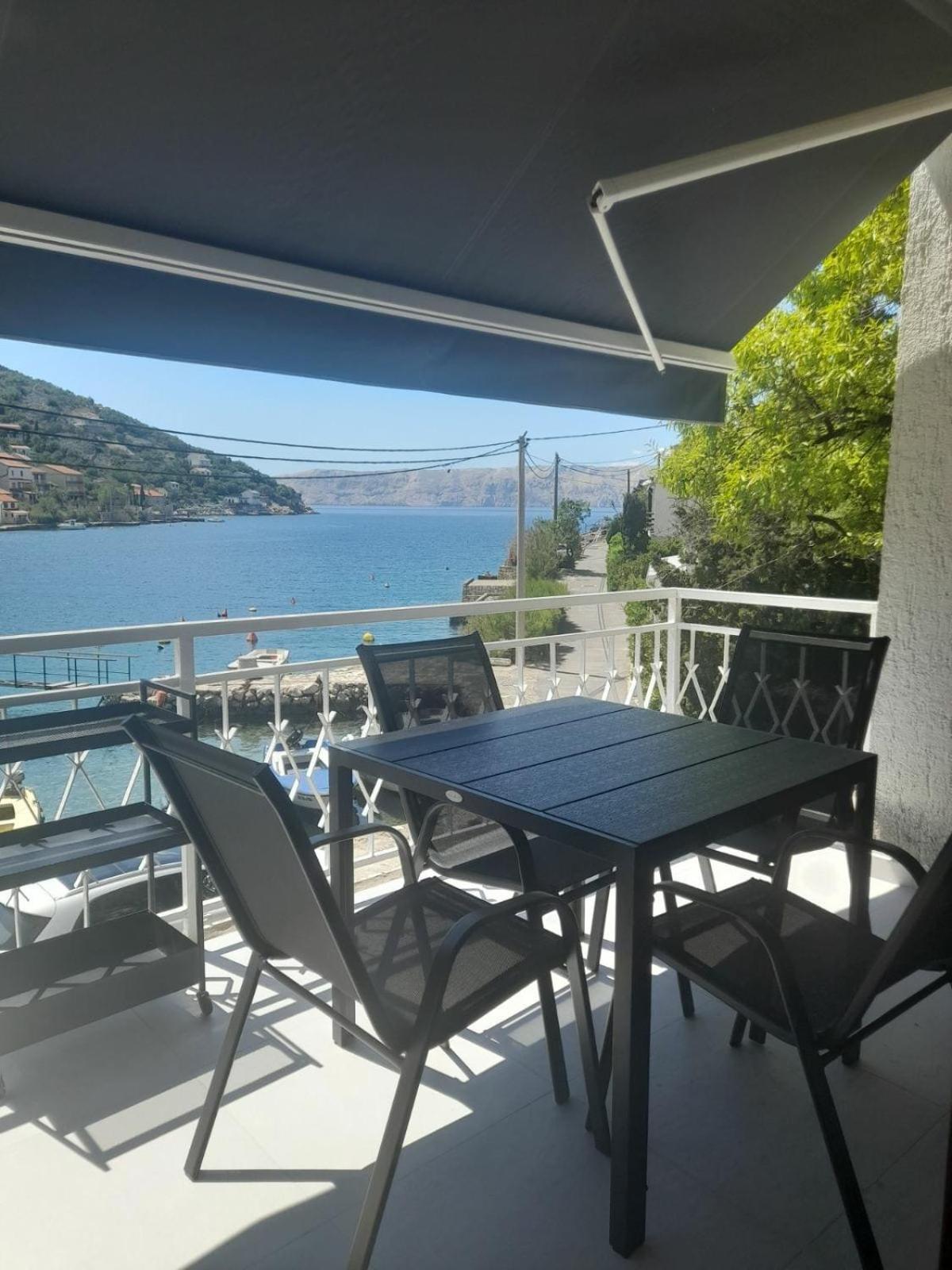 Apartmani Pulic Senj  Exteriör bild